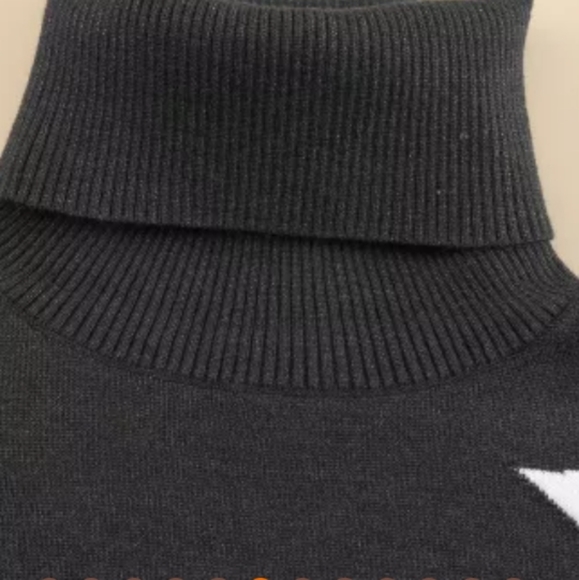 Priced $15 off today 2X left💥New boutique drop shoulder star turtleneck sweater - Picture 7 of 14